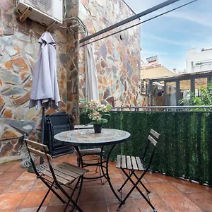 House 2*, Barcelona Spanien